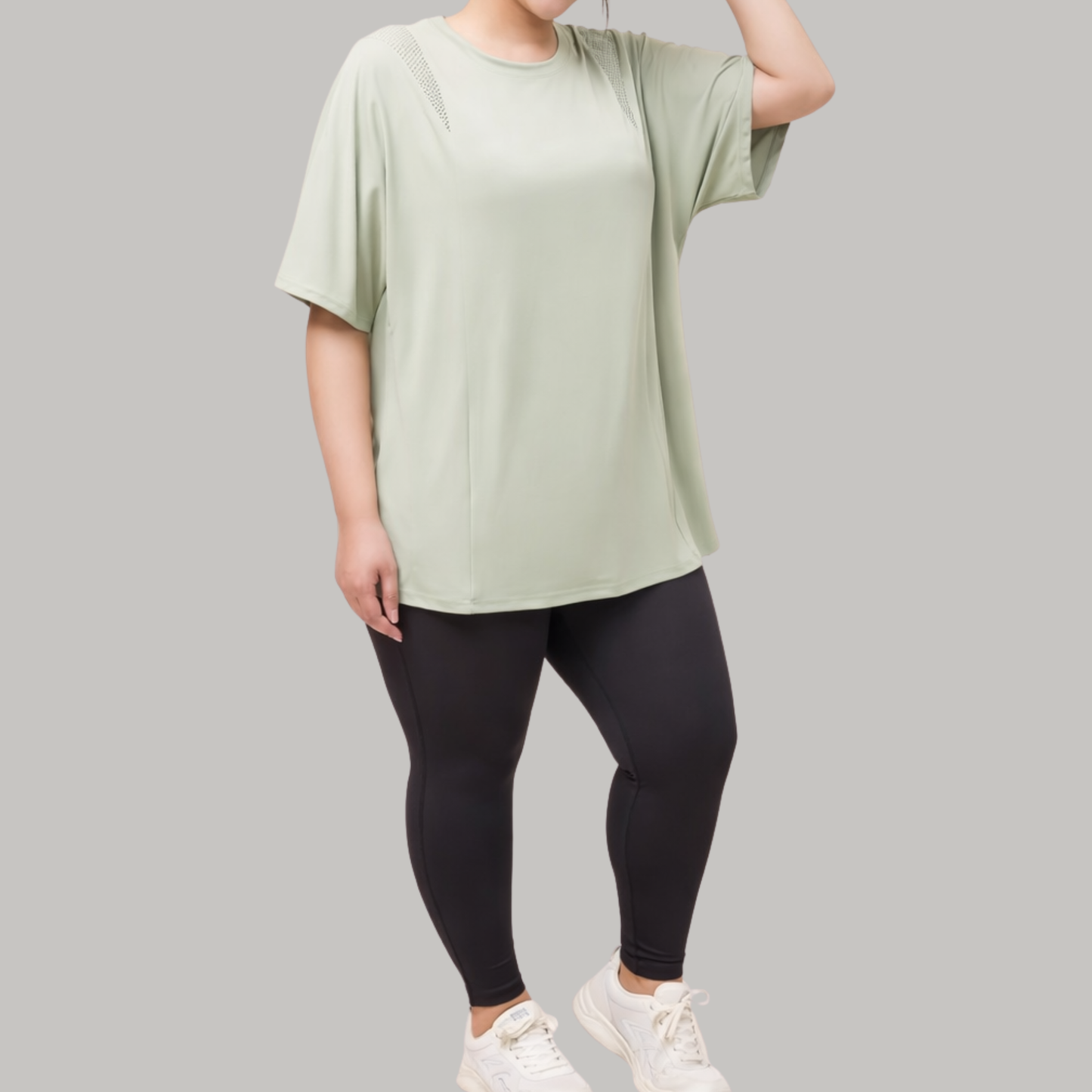 The Curvy Queen Tee