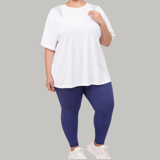 The Curvy Queen Tee